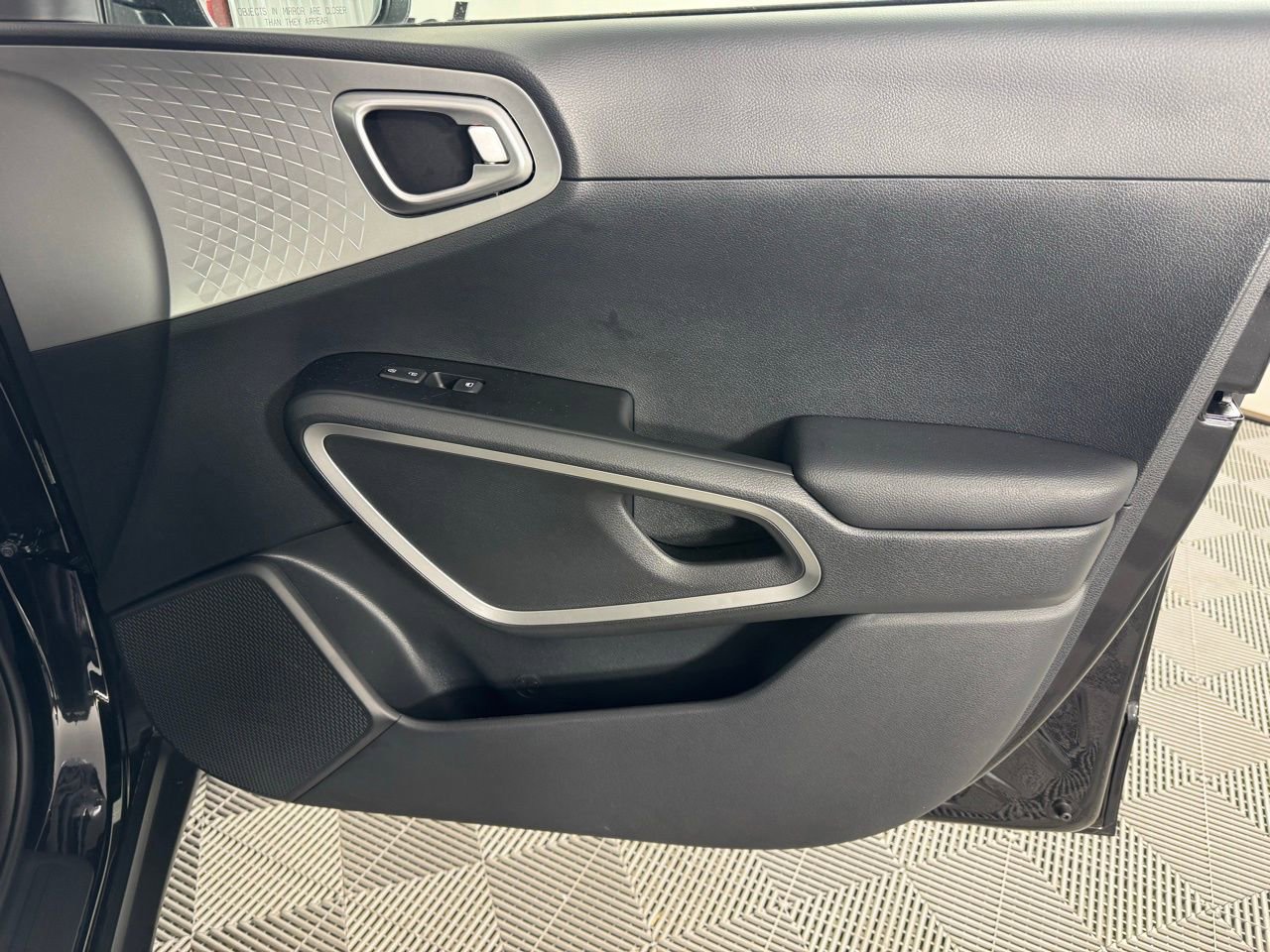 Used 2025 Kia Soul LX w/ LX Technology Package image 27