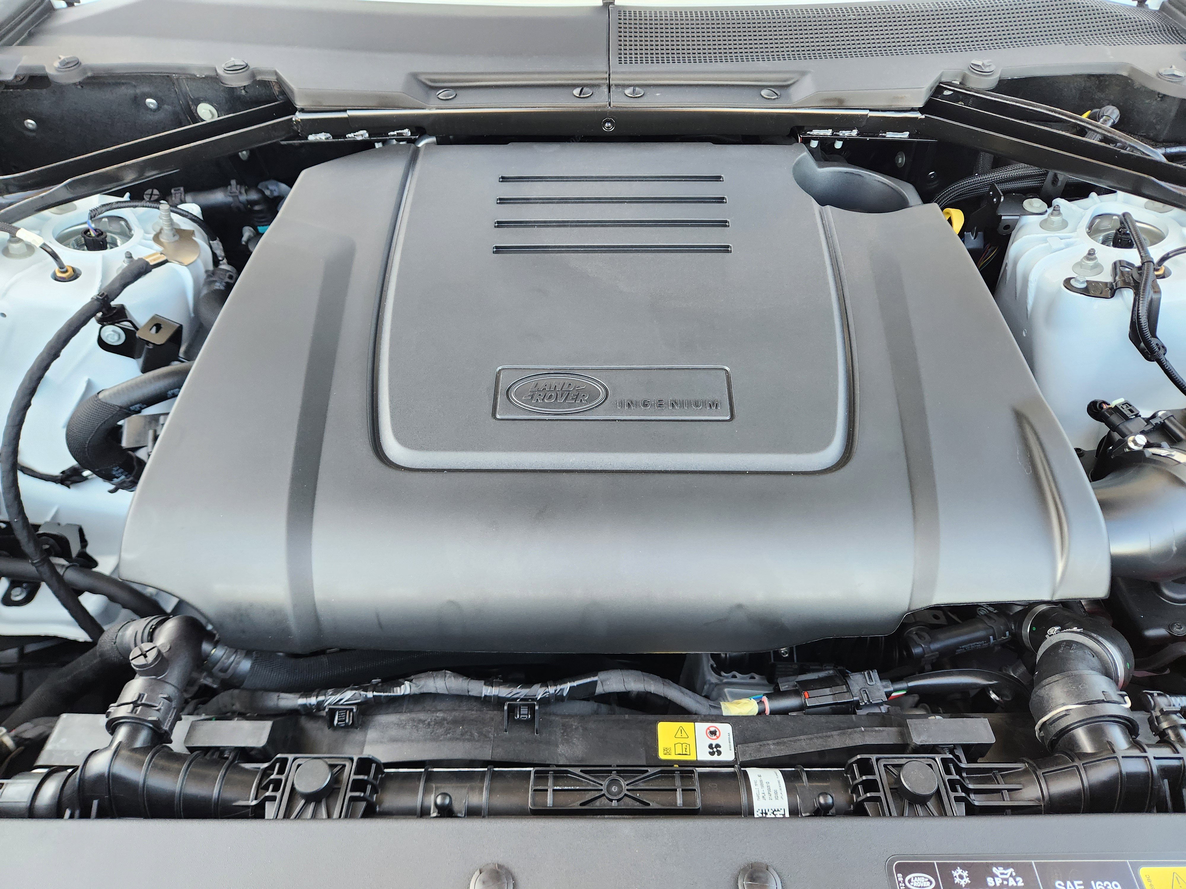 New 2026 Land Rover Defender 110 S image 32