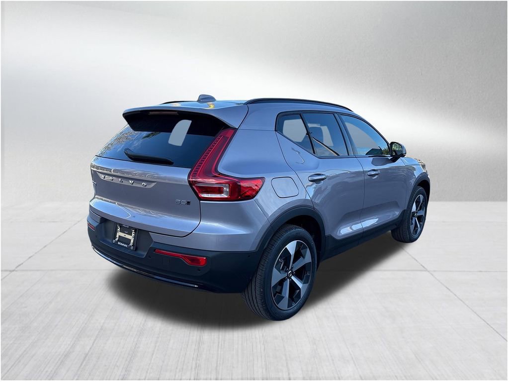 New 2026 Volvo XC40 B5 Plus w/ Protection Package Premier AWD/4WD image 5