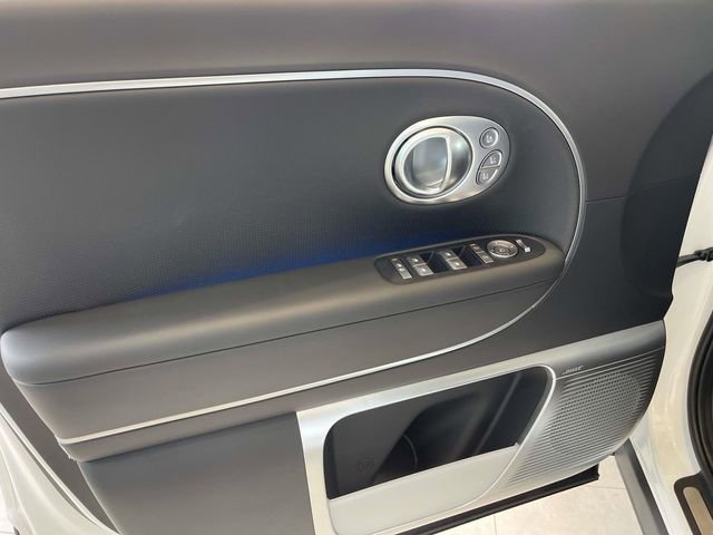 New 2026 Hyundai Ioniq 9 Calligraphy image 21