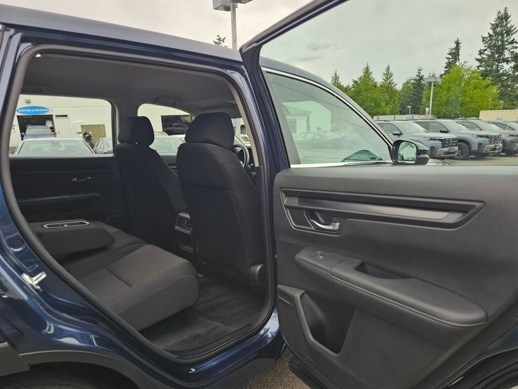 Used 2023 Honda CR-V LX image 14
