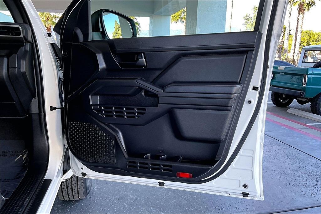 Certified 2025 Toyota Tacoma SR image 26