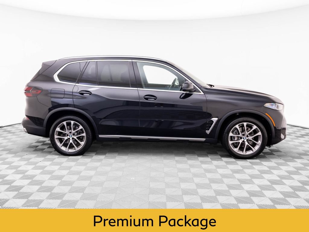 Used 2024 BMW X5 xDrive40i w/ Premium Package AWD/4WD image 5