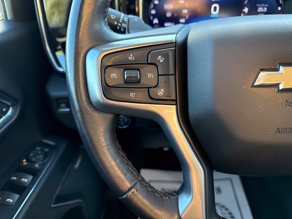 Used 2023 Chevrolet Silverado 1500 LTZ w/ LTZ Convenience Package II AWD/4WD image 39