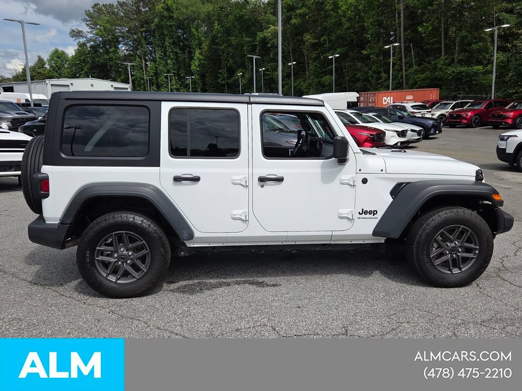 Used 2025 Jeep Wrangler Unlimited Sport AWD/4WD image 15