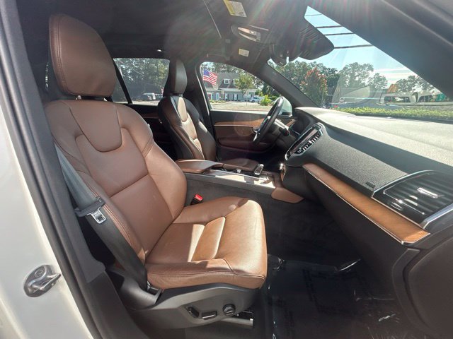 Certified 2024 Volvo XC90 B6 Plus AWD/4WD image 15