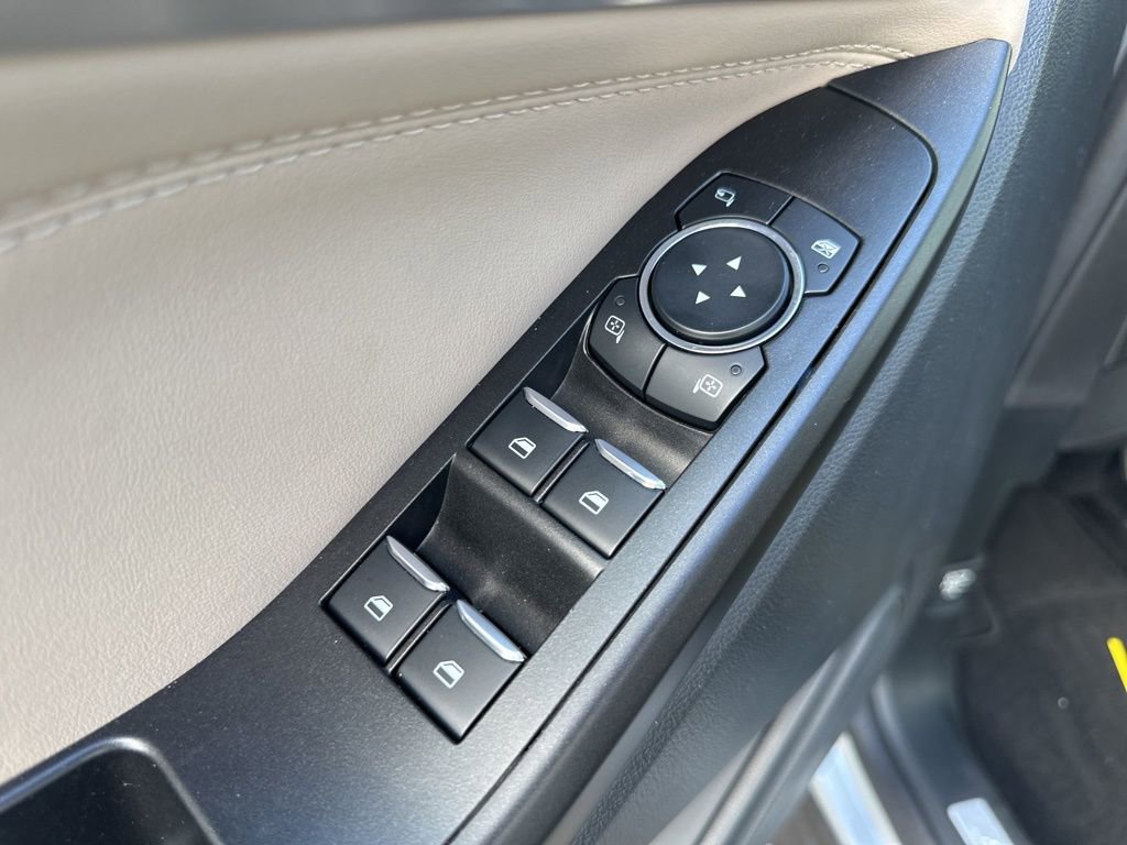 Used 2020 Ford Explorer Limited AWD/4WD image 17