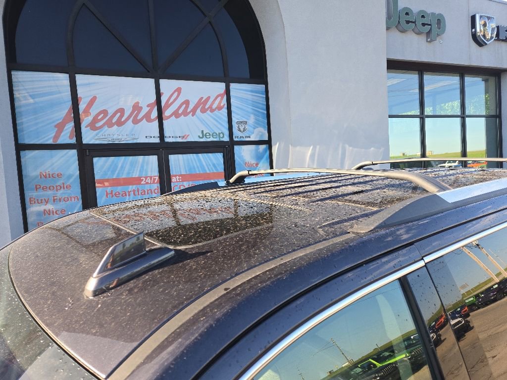Used 2018 Chevrolet Tahoe Premier AWD/4WD image 18