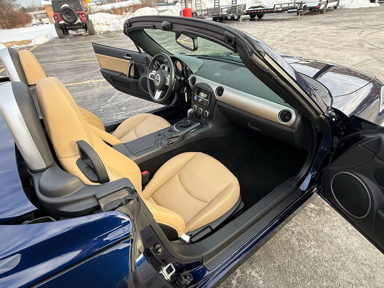Used 2012 MAZDA MX-5 Miata Grand Touring image 30