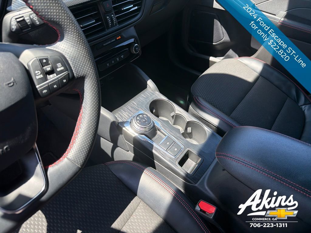 Used 2024 Ford Escape ST-Line w/ Tech Pack #1 FWD image 15
