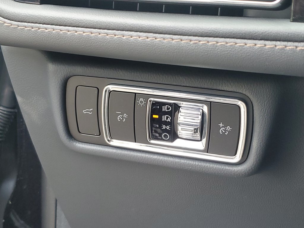 New 2026 Lincoln Aviator 2WD image 21