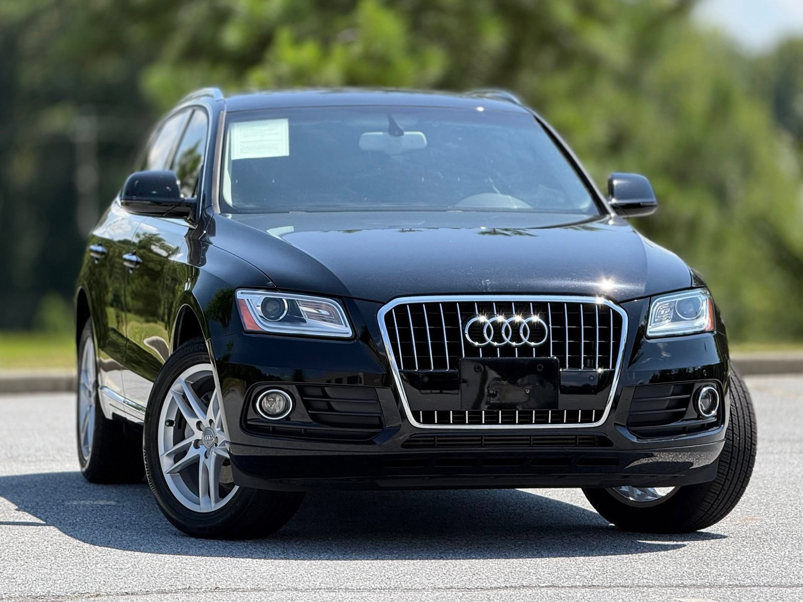 Used 2017 Audi Q5 2.0T Premium Plus w/ Technology Package AWD/4WD image 4
