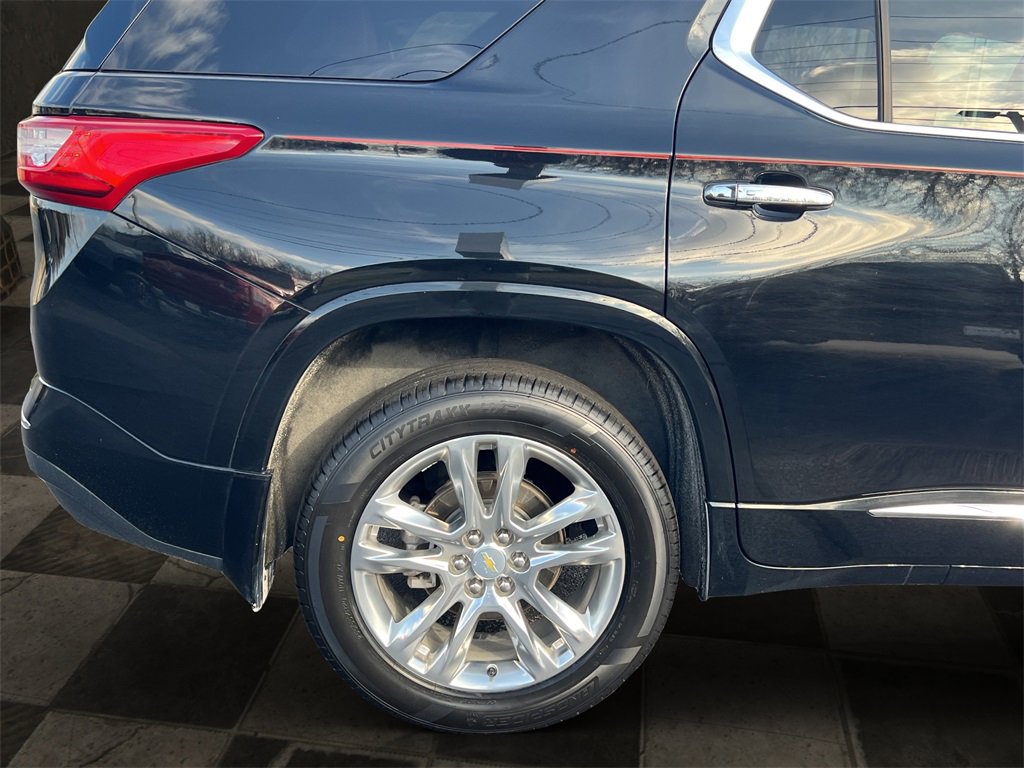Used 2021 Chevrolet Traverse High Country image 34