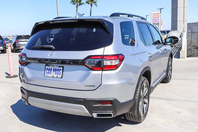 Used 2023 Honda Pilot Touring image 10