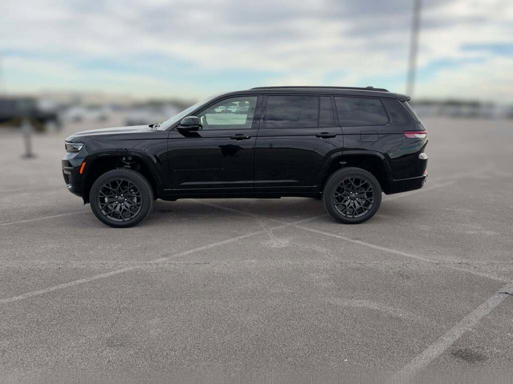 New 2025 Jeep Grand Cherokee L Summit image 6
