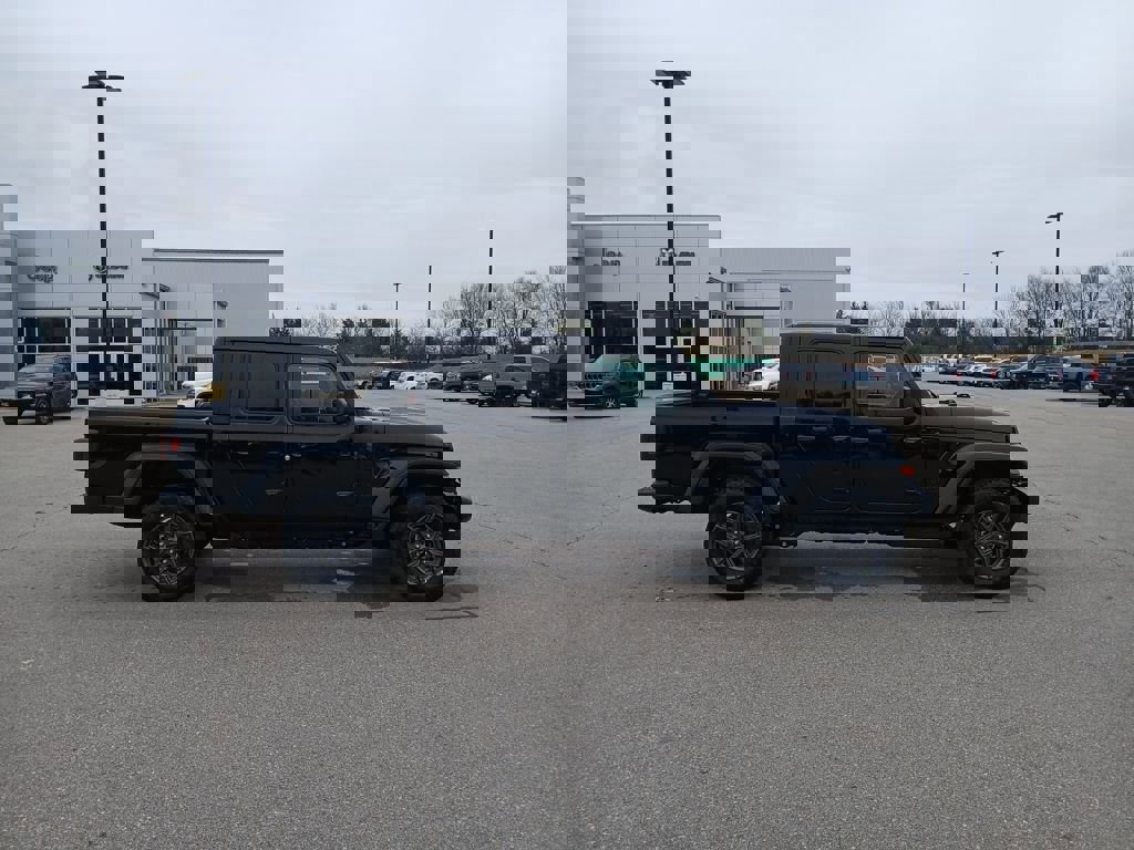 New 2026 Jeep Gladiator Sport image 8