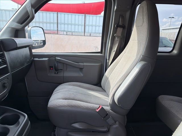 Used 2020 Chevrolet Express 3500 LT w/ LT Preferred Equipment Group image 27