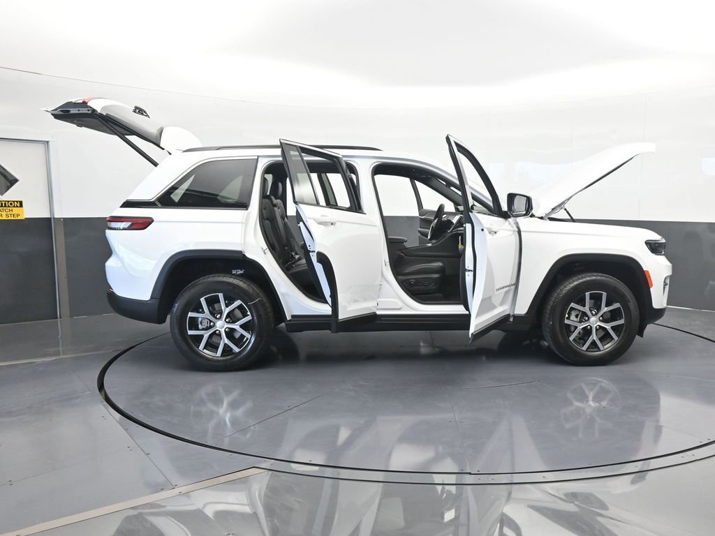 Used 2025 Jeep Grand Cherokee Limited image 67