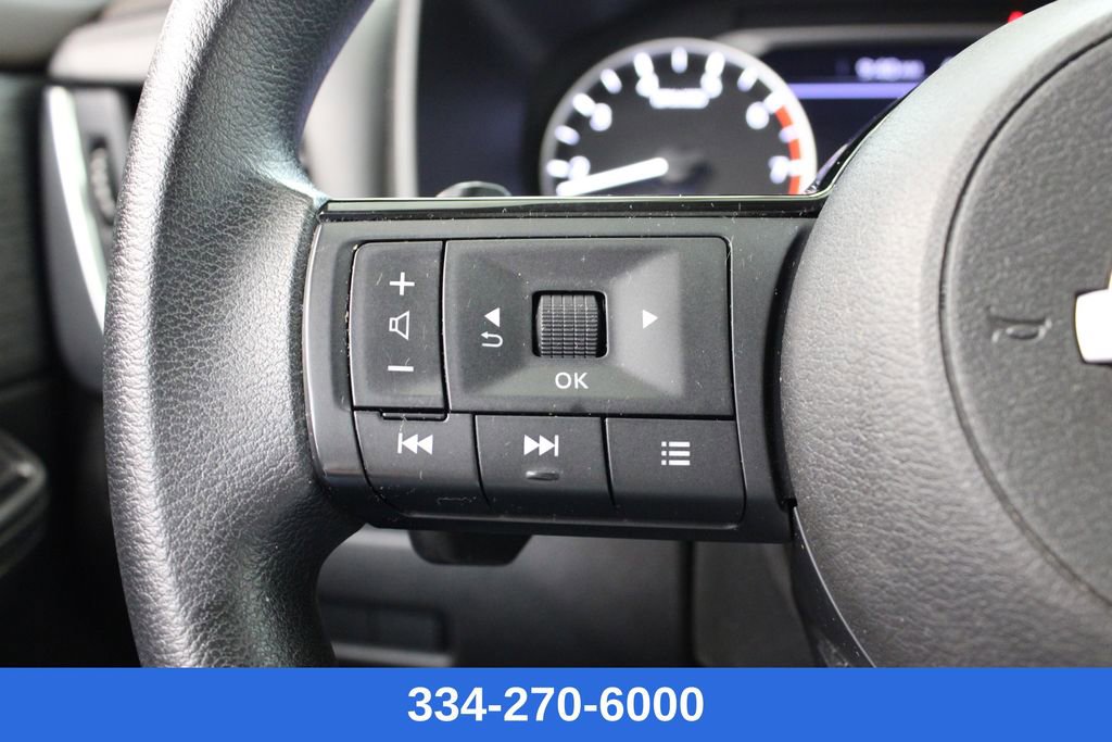 Certified 2023 Nissan Rogue SV image 24