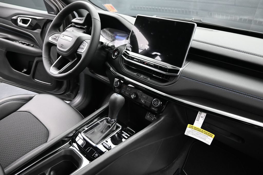 New 2026 Jeep Compass Latitude AWD/4WD image 26