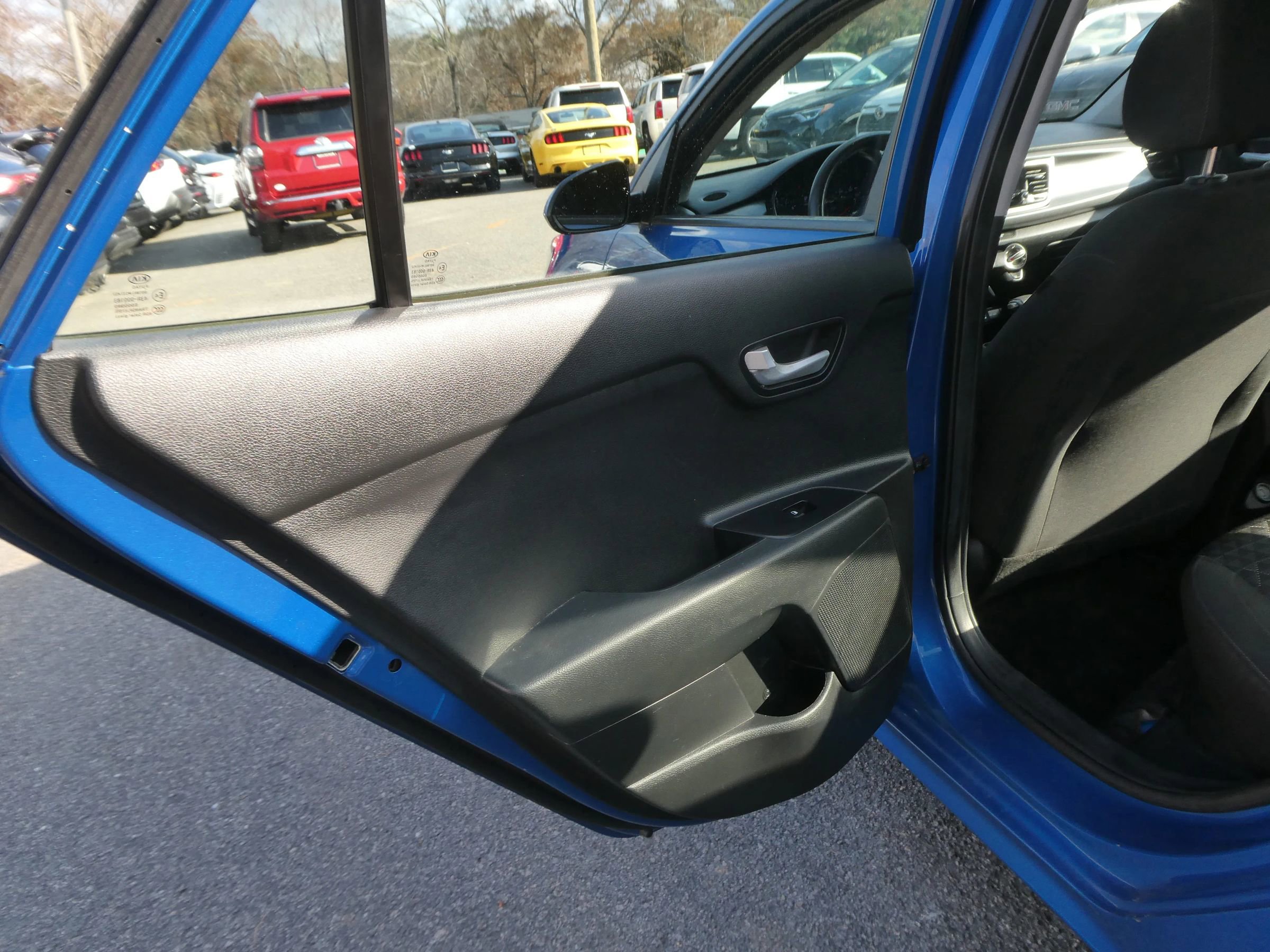 Used 2022 Kia Rio S image 25