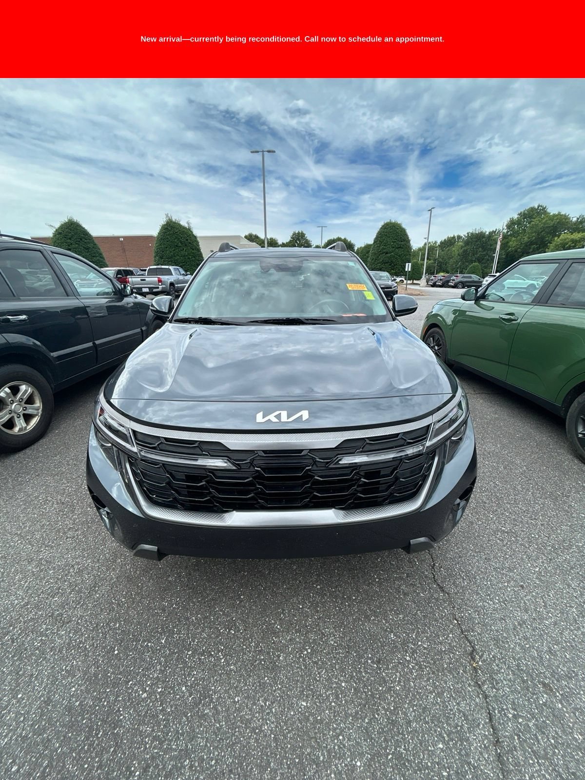 Used 2024 Kia Seltos X-Line AWD/4WD image 2