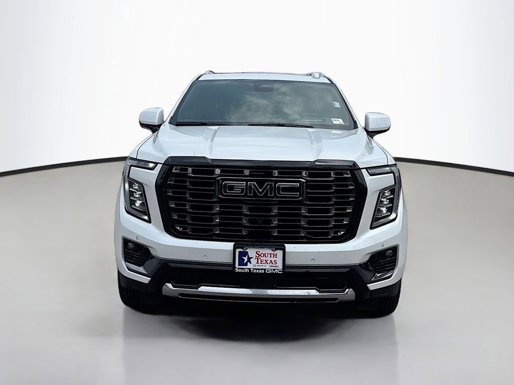Used 2025 GMC Yukon Denali Ultimate AWD/4WD image 2