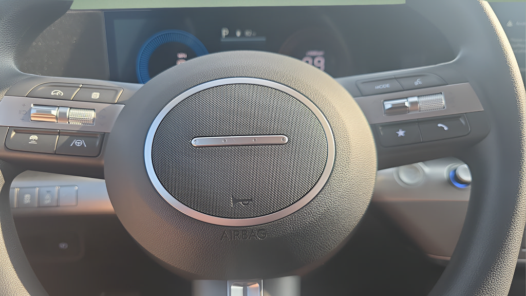 New 2026 Hyundai Kona SE FWD image 11