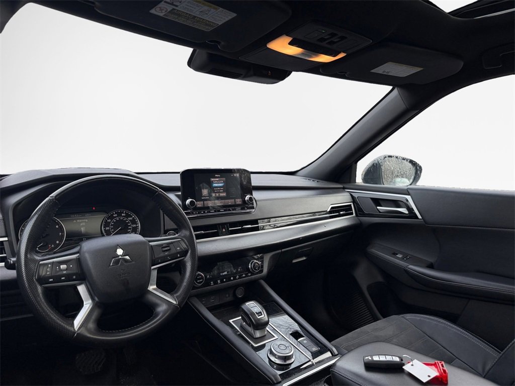 Used 2022 Mitsubishi Outlander SEL Black Edition image 19