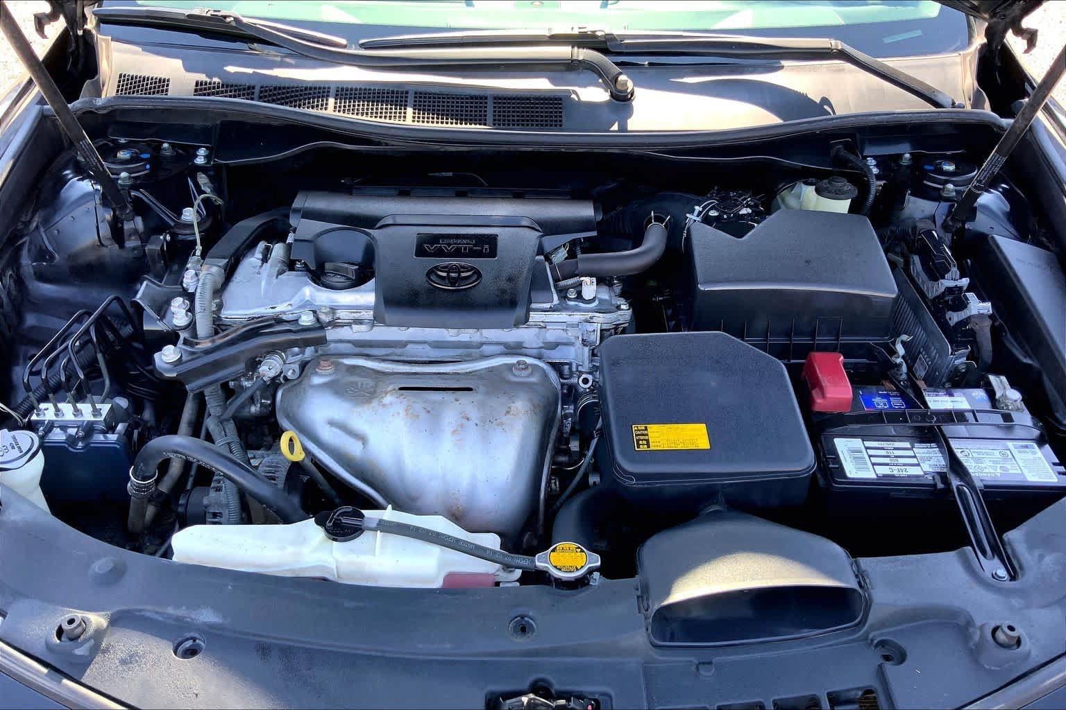 Used 2014 Toyota Camry SE FWD image 30