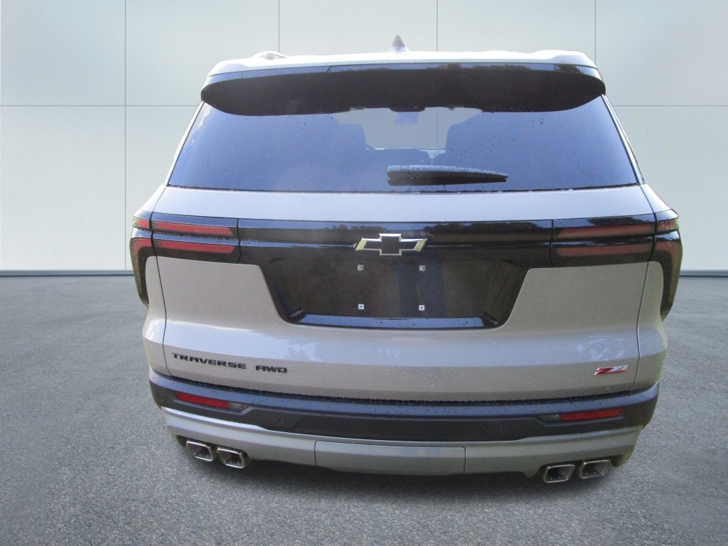 New 2027 Chevrolet Traverse Z71 w/ LPO, Floor Liner Package AWD/4WD image 9