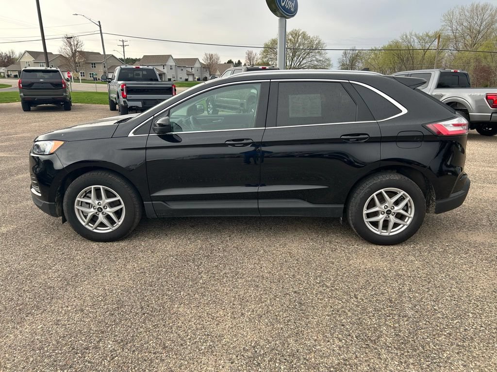 Used 2024 Ford Edge SEL w/ Convenience Package AWD/4WD image 4