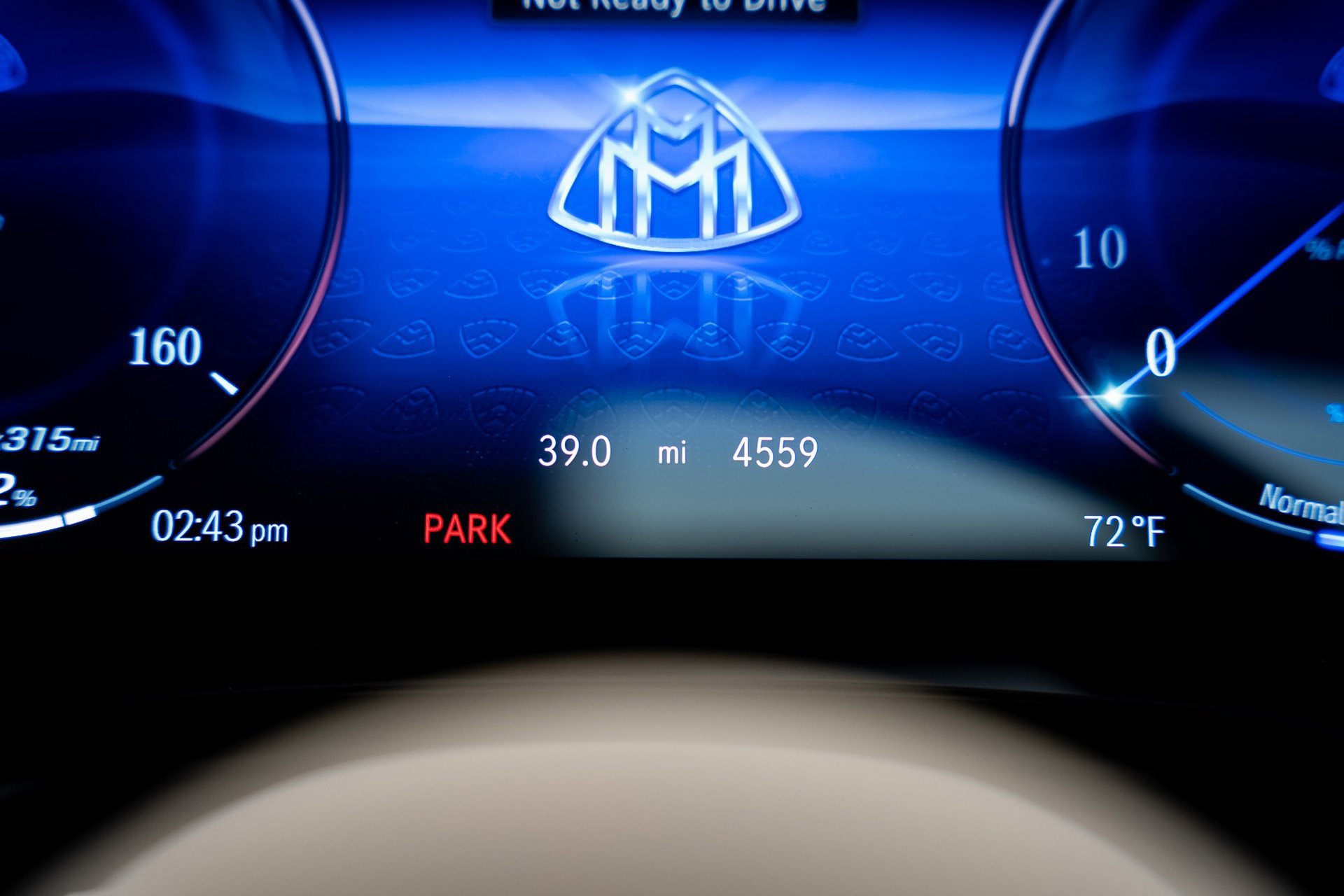 Used 2024 Mercedes-Benz Maybach EQS 680 4MATIC image 47