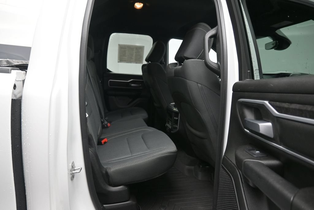 Used 2022 RAM 1500 Big Horn AWD/4WD image 23