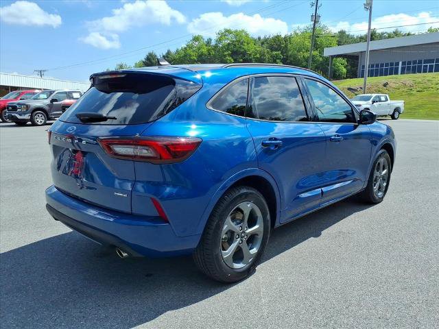 Certified 2023 Ford Escape ST-Line Select AWD/4WD image 5