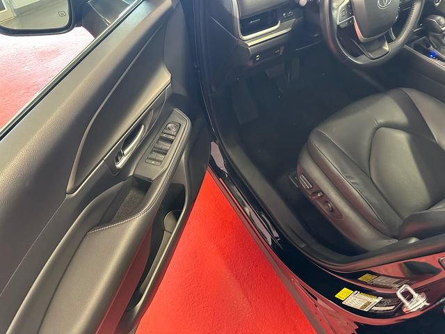 Certified 2024 Toyota Grand Highlander AWD image 9