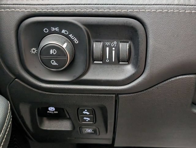 Certified 2025 RAM 1500 Limited AWD/4WD image 15