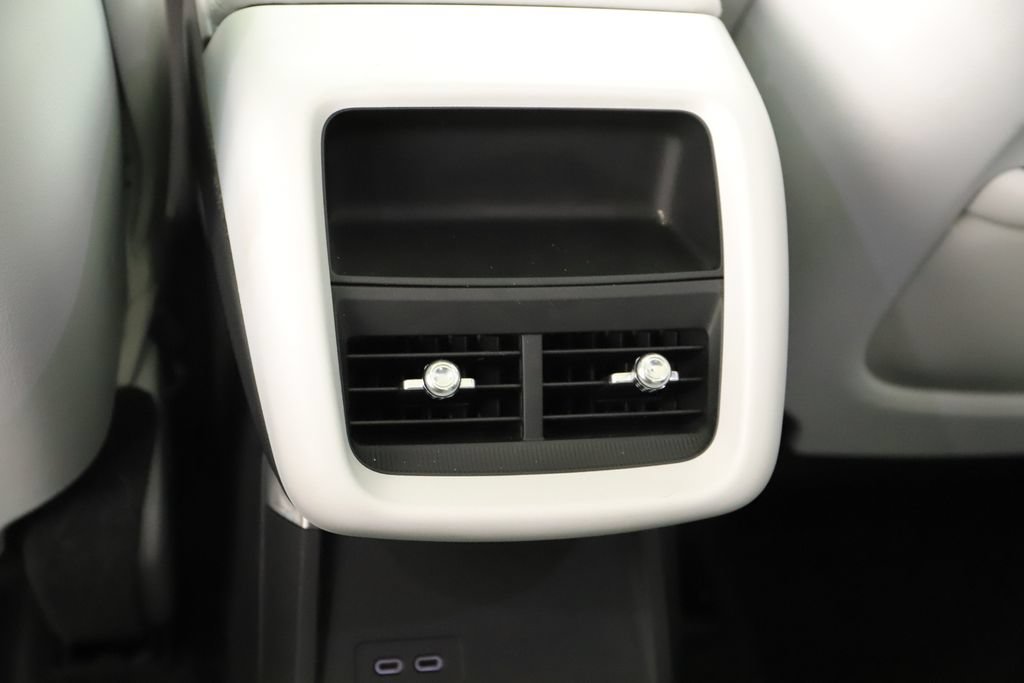 Used 2024 Cadillac Lyriq Luxury RWD image 22