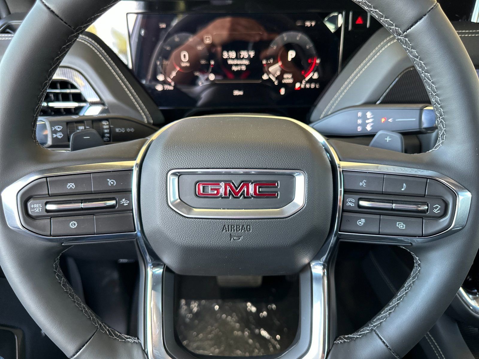 New 2026 GMC Yukon XL Elevation RWD image 25