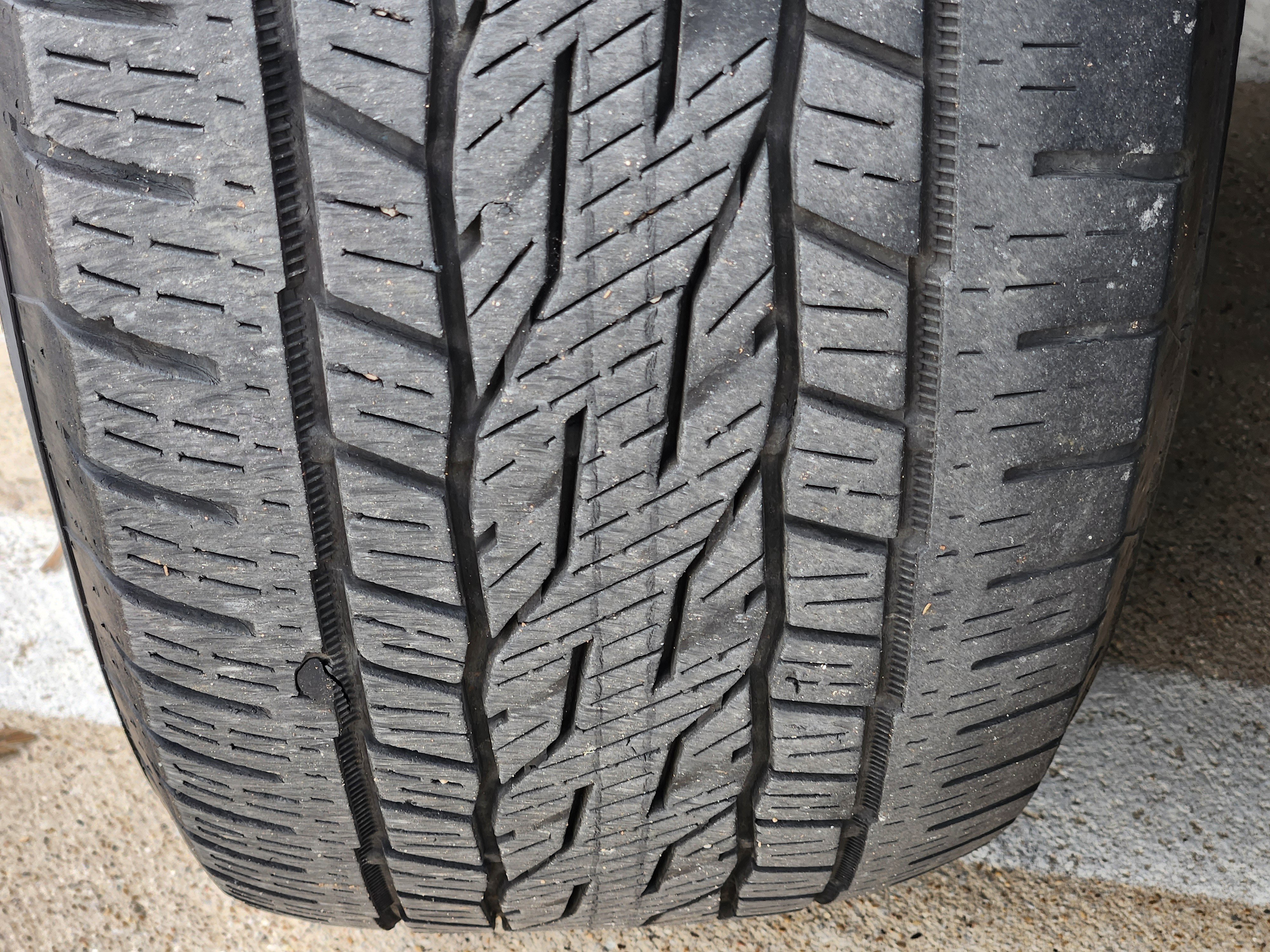 Used 2024 GMC Yukon XL SLT image 12