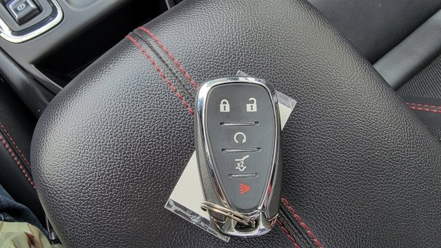 Used 2022 Chevrolet Equinox RS w/ RS Leather Package image 36