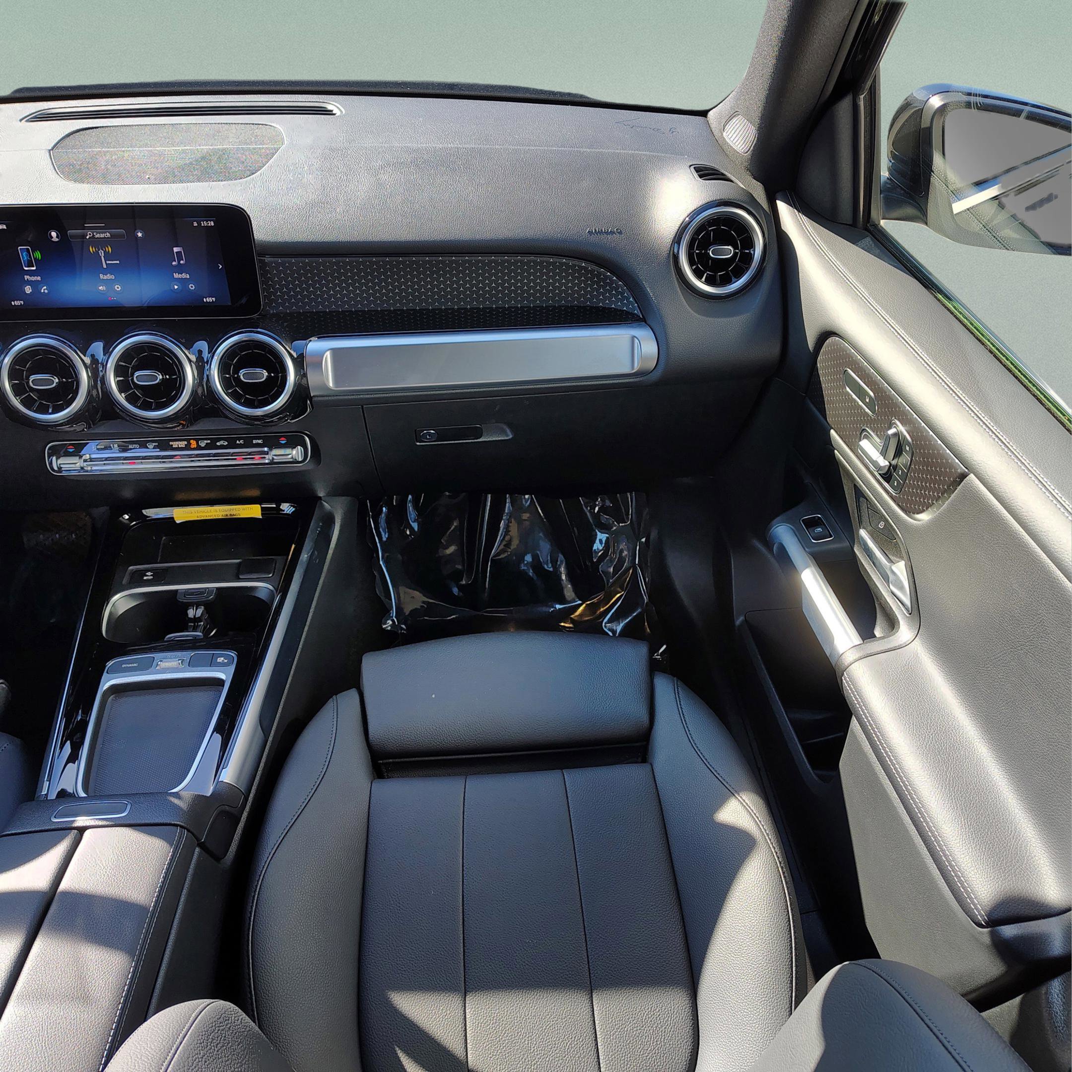 Used 2026 Mercedes-Benz GLB 250 image 17