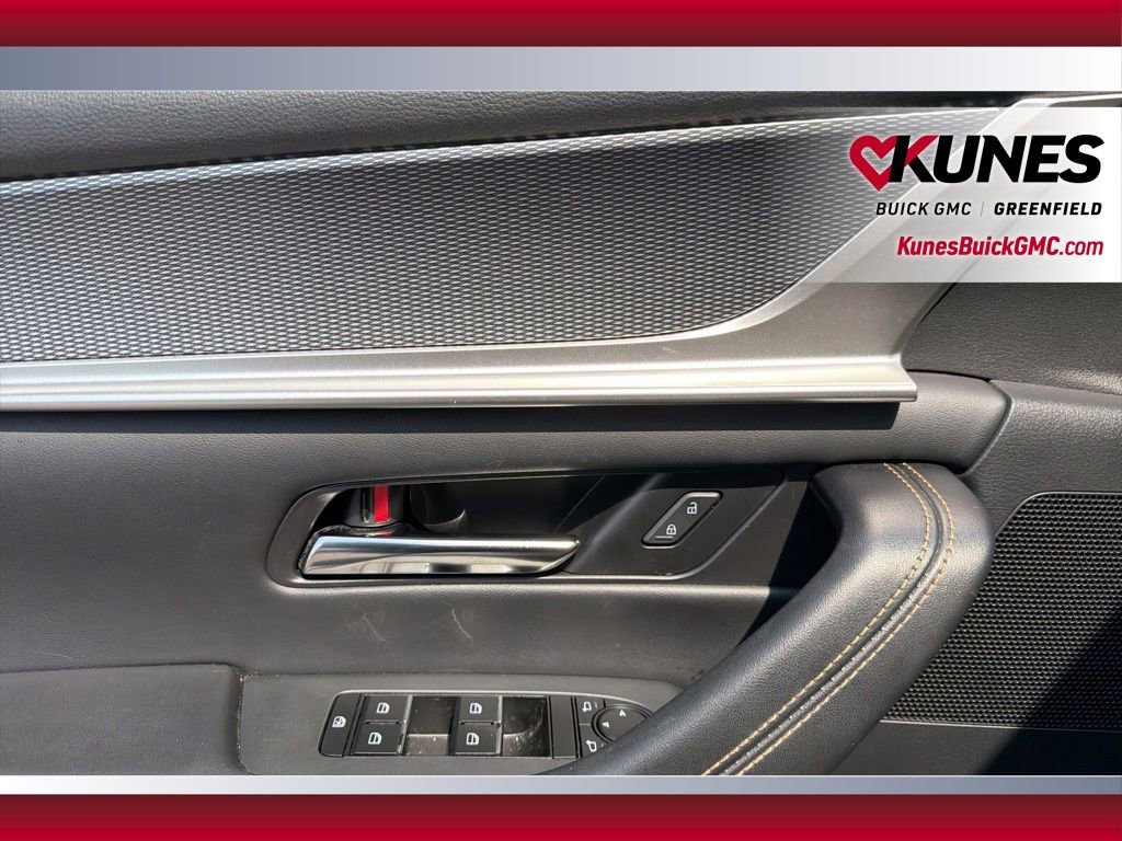 Used 2025 MAZDA CX-90 3.3 Turbo w/ Preferred Package image 32