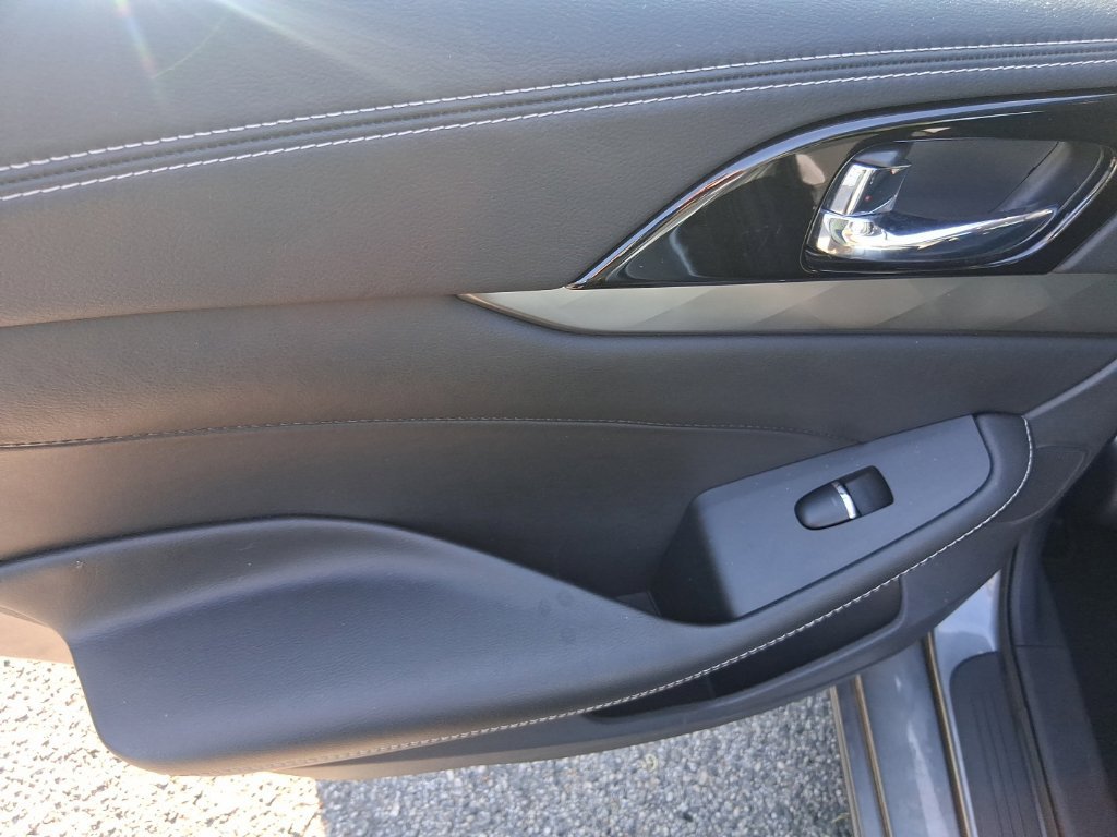 Used 2022 Nissan Maxima SV w/ Floor Mat Group FWD image 16