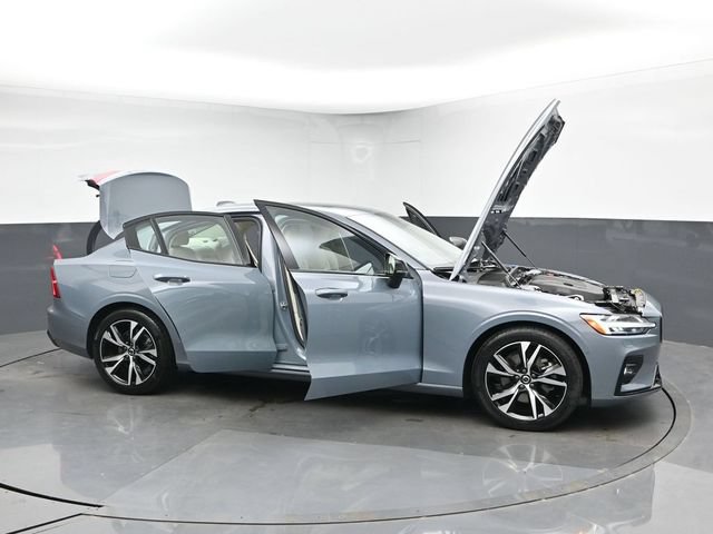 Used 2023 Volvo S60 B5 Plus FWD image 49