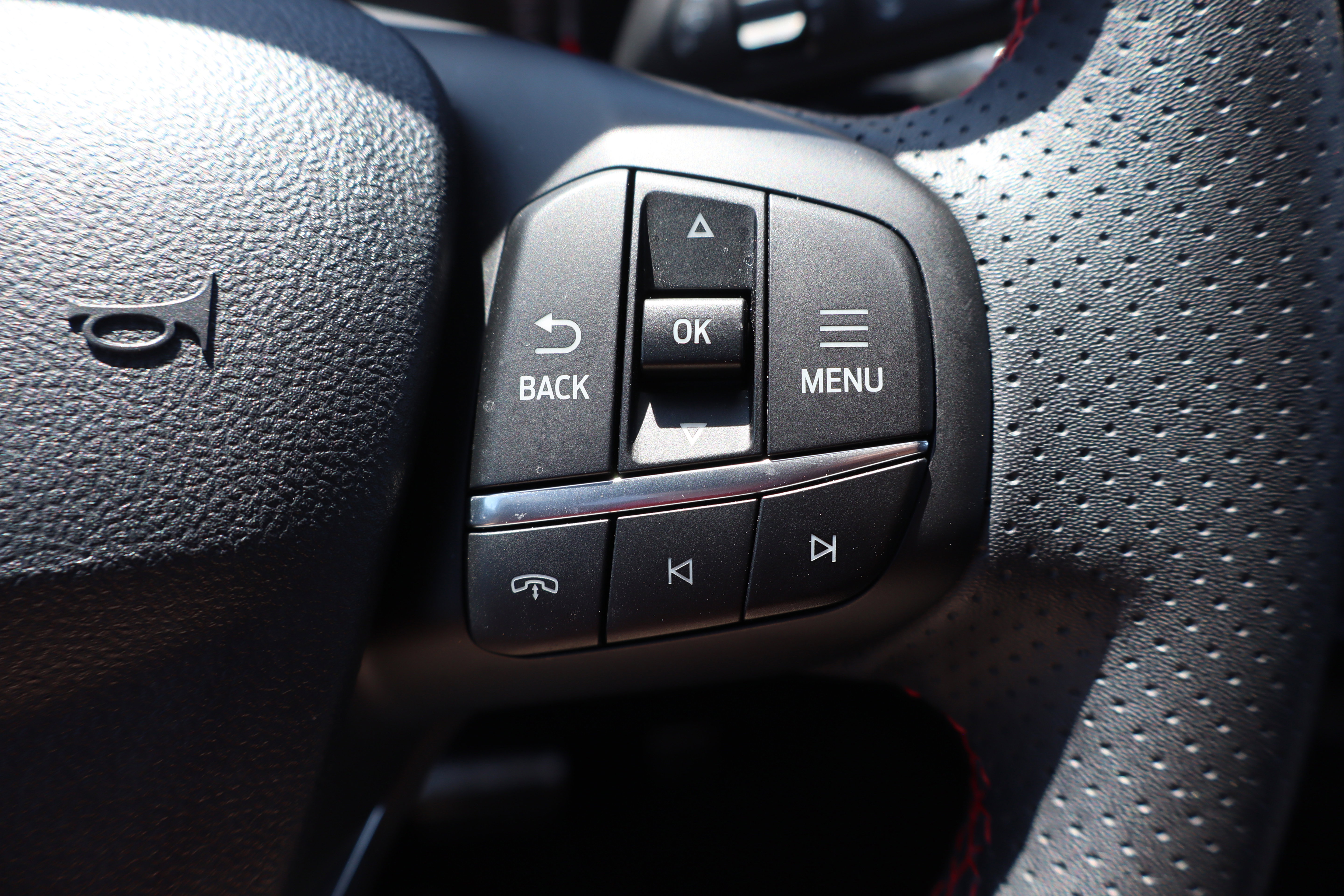 Used 2024 Ford Escape ST-Line w/ Tech Pack #1 AWD/4WD image 17