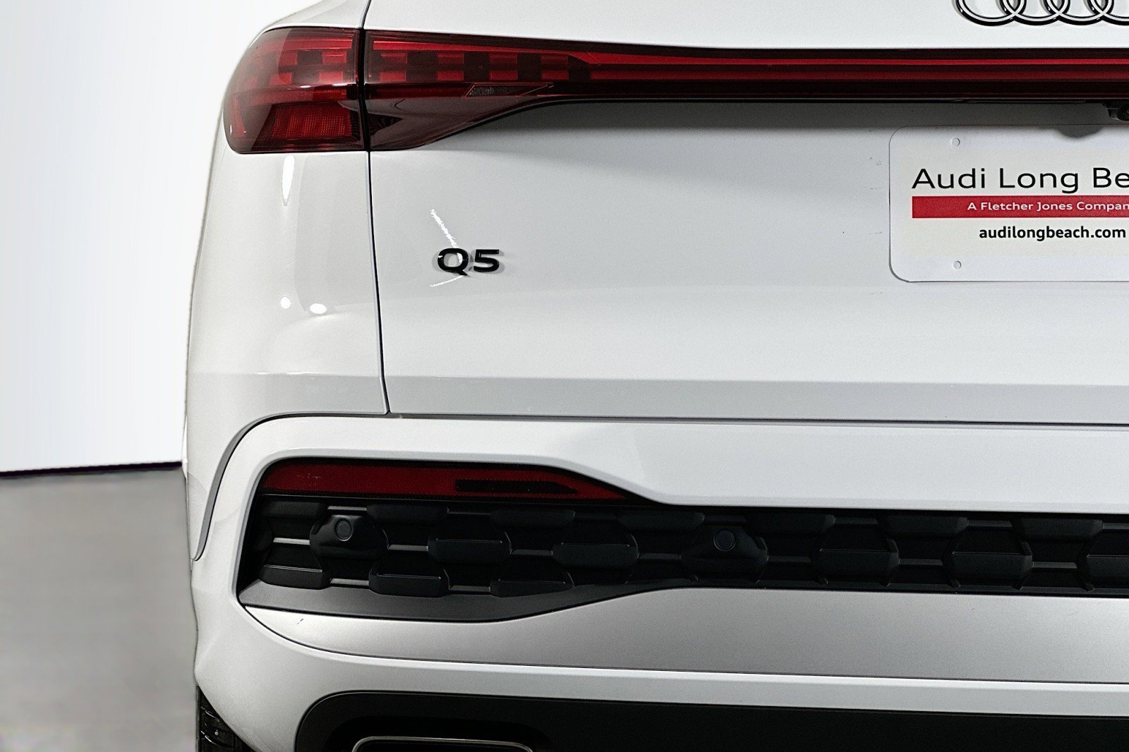 Used 2025 Audi Q5 Premium w/ 19" Wheel Package AWD/4WD image 17