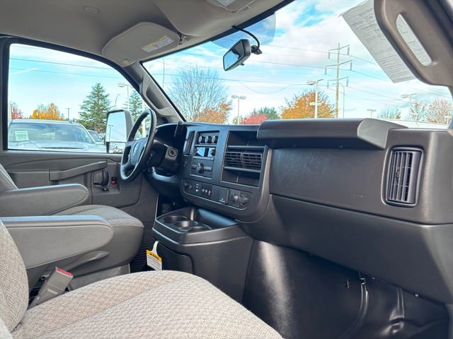Used 2023 GMC Savana 3500 Work Van w/ Power Convenience Package image 34