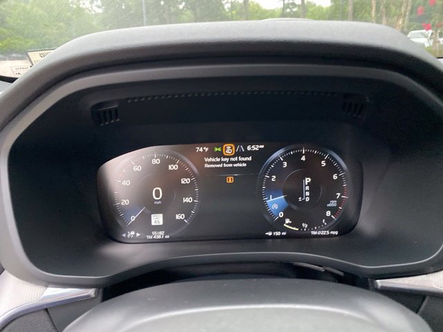 Used 2019 Volvo XC60 T5 R-Design w/ Protection Package Premier AWD/4WD image 10