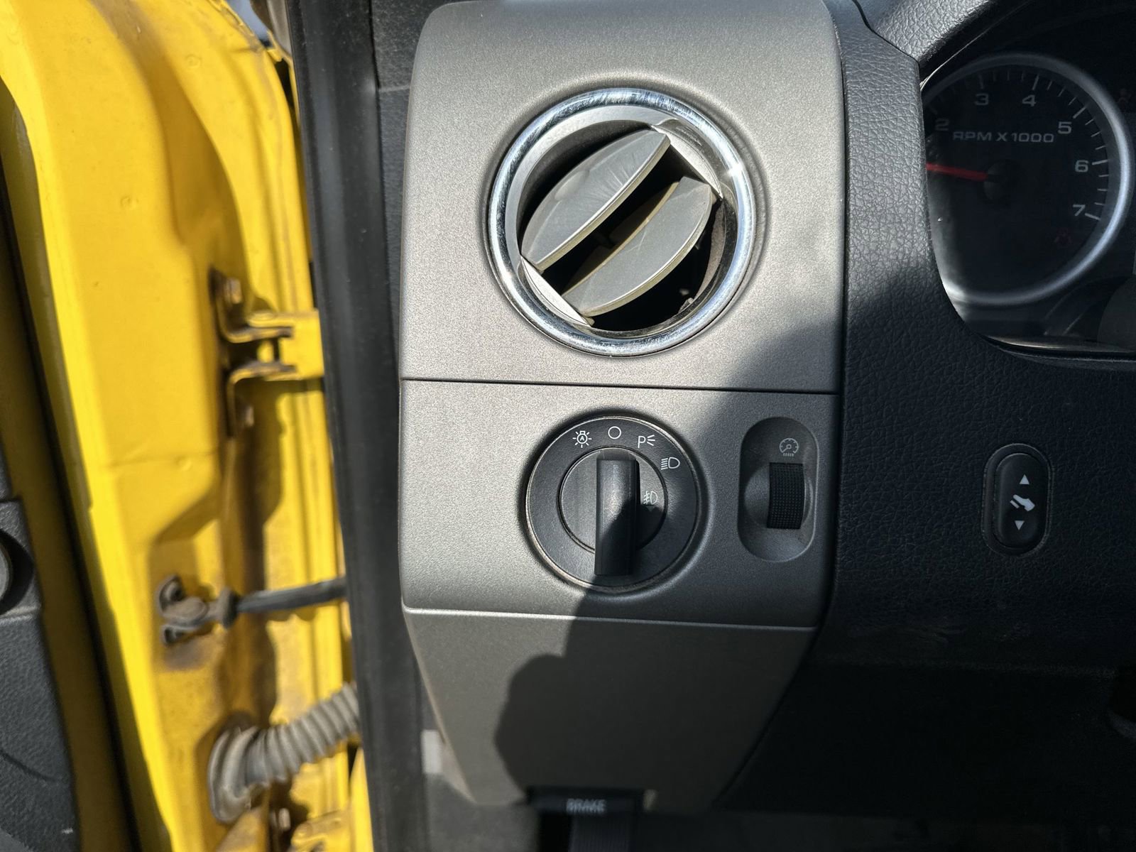 Used 2004 Ford F150 FX4 AWD/4WD image 15
